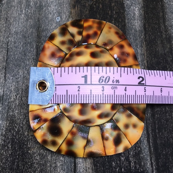 Karla Jordan inlaid shell necklace and earrings - Picture 8 of 11